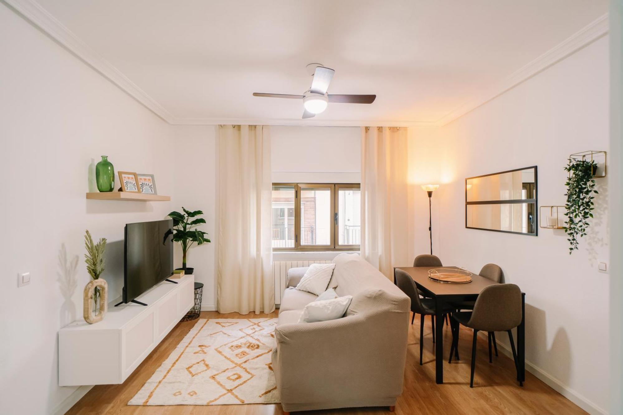 Centro, Hospital Y Campus Universitario A 5 Minutos - Camas De Primera - Lavadora - Smarttv - Wifi 1 Gb - Teletrabajo Apartment Salamanca